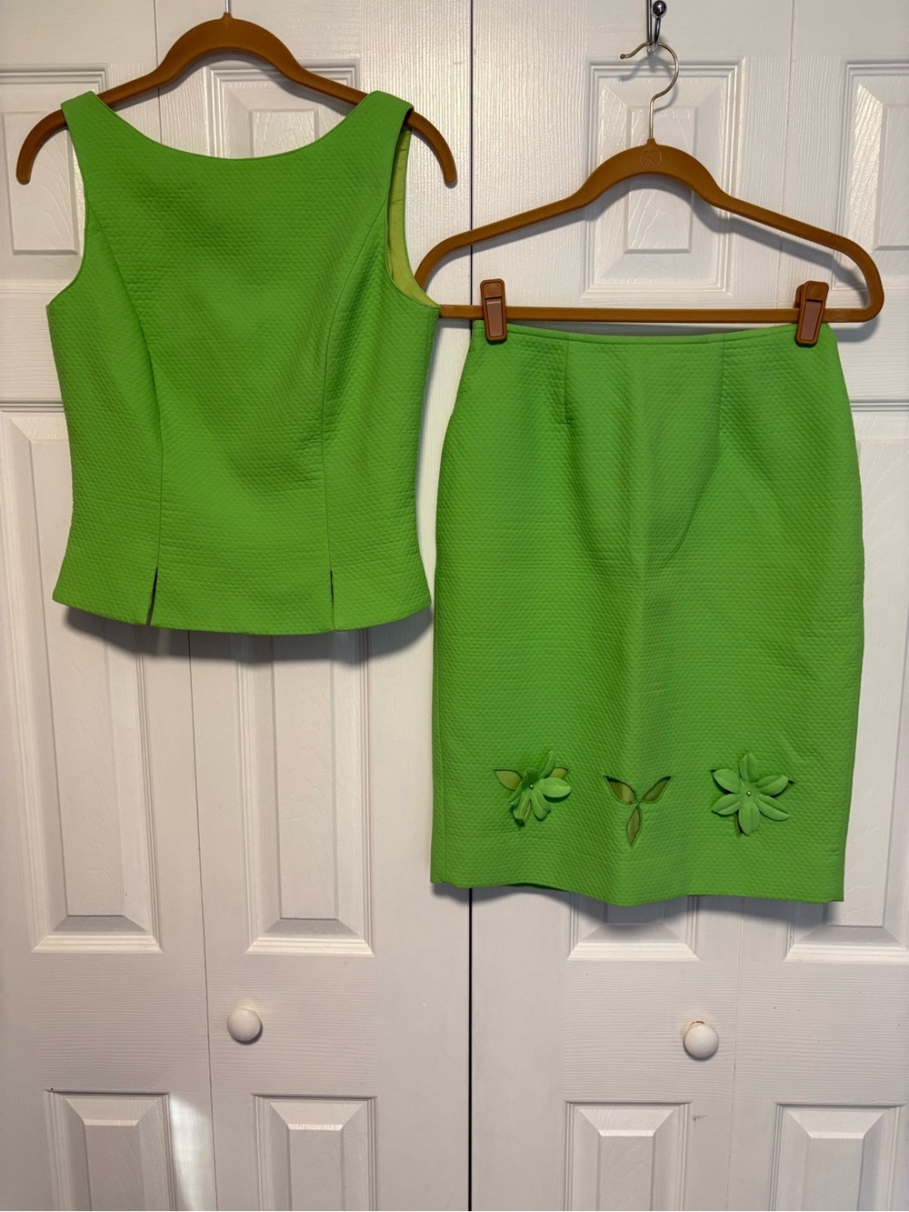 Absolutely Pretty Green Piquet Skirt set with 3 Dimensional Cutout Flowers